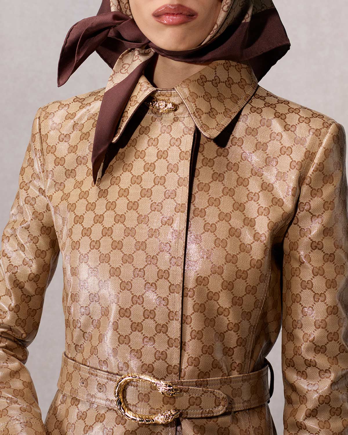 Capo di abbigliamento Scopri di più sul sito Web di Gucci 