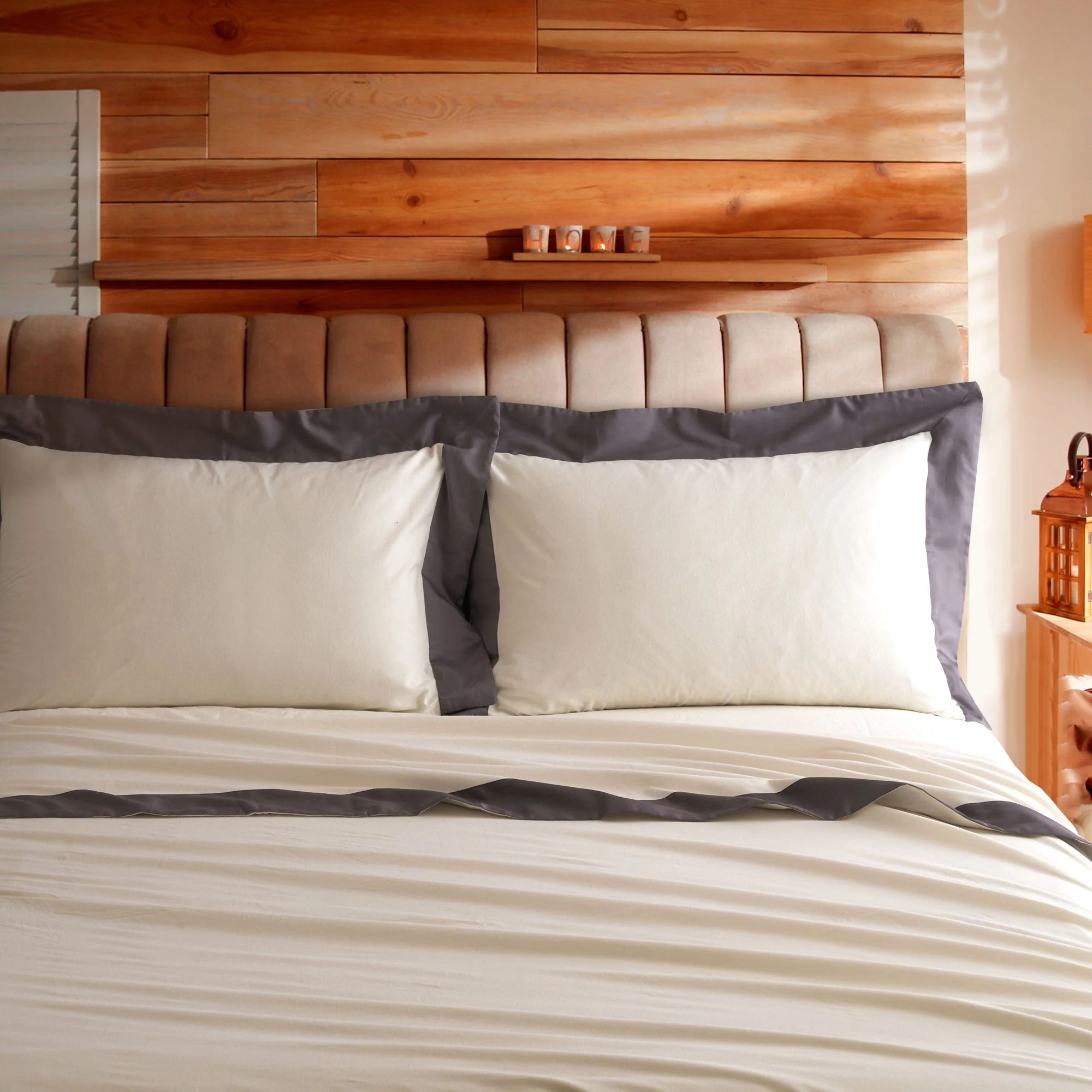 Image of Completo Lenzuola <b>in Flanella</b> di <br>Cotone con Bordo in Raso - <b>Diamante