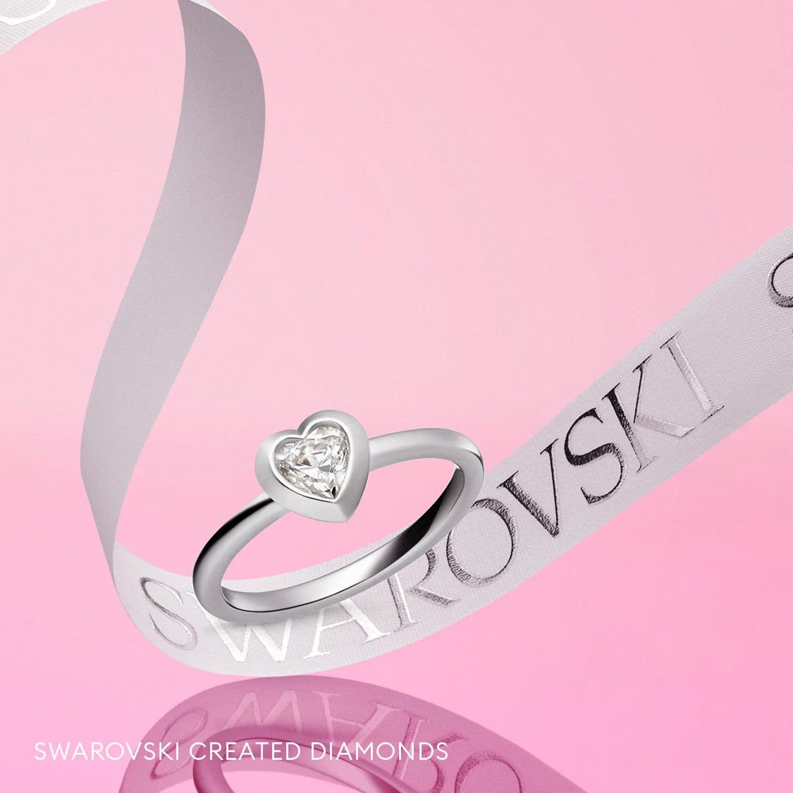 Anello solitario Eternity a forma di cuore