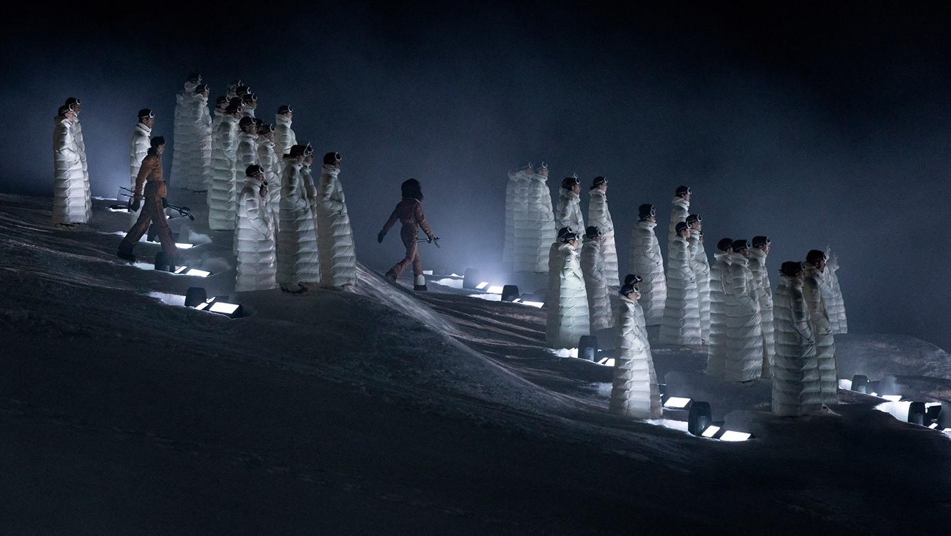  Acquista sul sito web di Moncler