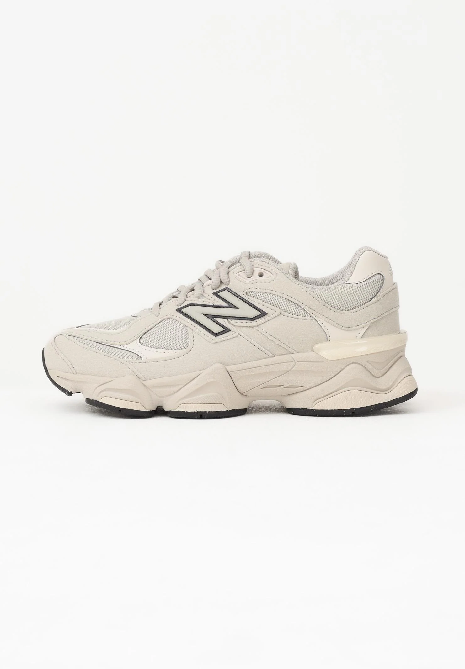 Image of NEW BALANCE Sneakers 9060 Lace beige per uomo e donna