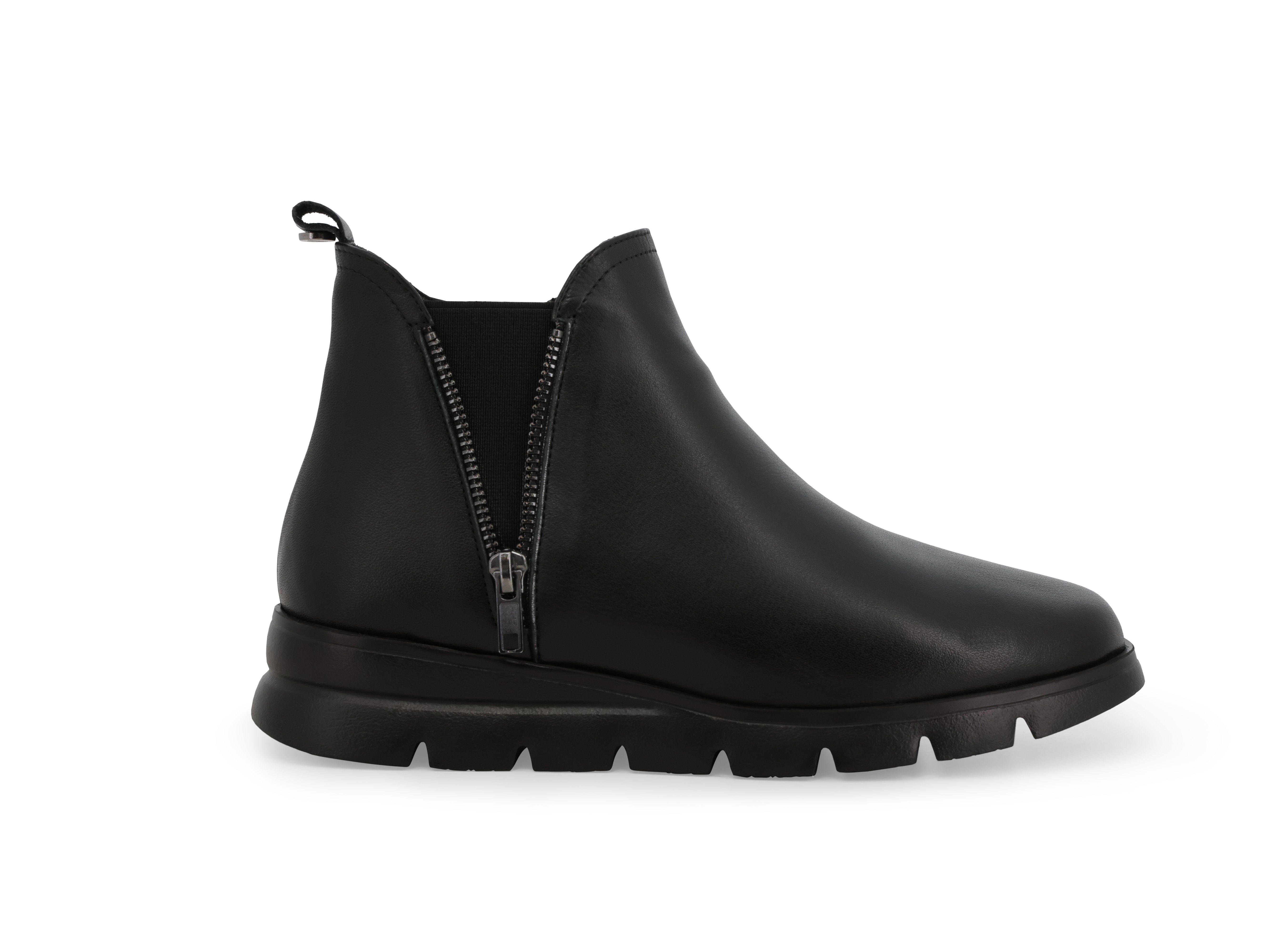 Stivaletto donna in morbida pelle nero 055006z