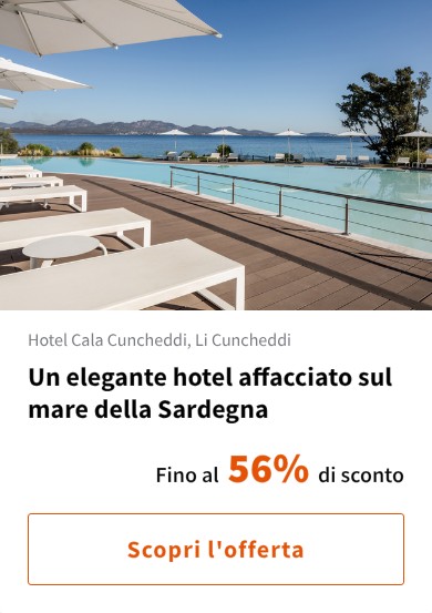 Un elegante hotel affacciato sul mare della Sardegna