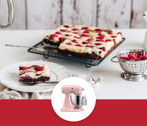 Raspberry brownie cheesecake  