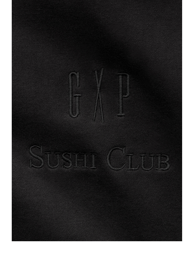 Display images to show real-time content