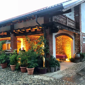 Fontechiara - Sorsi di relax : soggiorno e degustazione al Decanter House