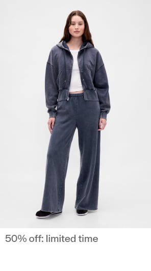 Display images to show real-time content