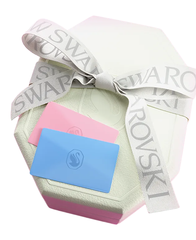 Carte regalo Swarovski su una confezione di colore bianco