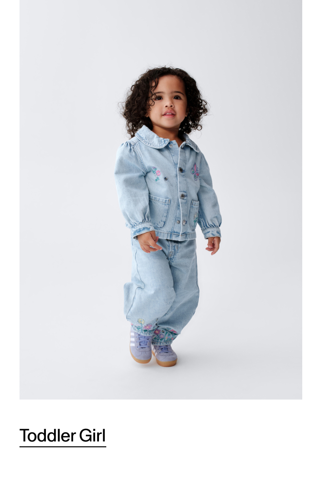 Display images to show real-time content