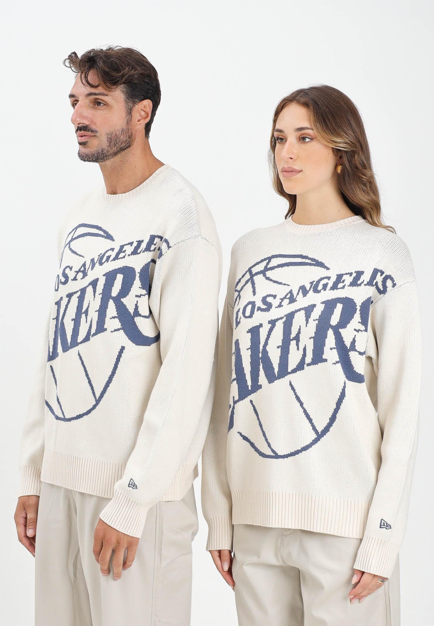 Image of NEW ERA Maglione girocollo Oversized LA Lakers NBA Knit panna per uomo e donna