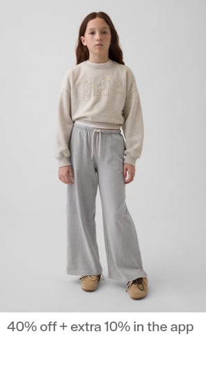 Display images to show real-time content