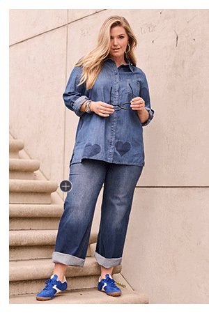 Jeans modello Mary con taglio della gamba ampio, design a cinque tasche e cintura comoda