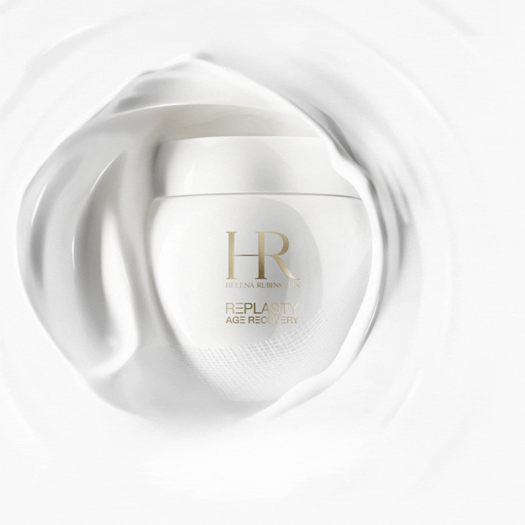 Gif del vaso Age Revovery Day esposto successivamente al centro della texture cremosa, appoggiato sulla texture 'bandage' e con uno sfondo strutturato come una benda.