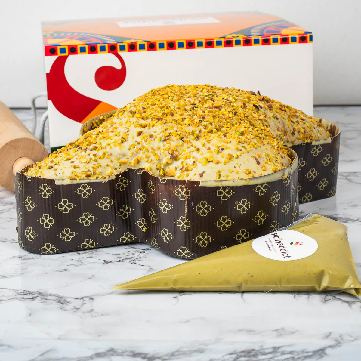 Image of Colomba artigianale al pistacchio 1kg con crema di pistacchio in sac a poche