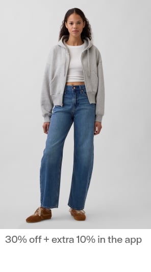 Display images to show real-time content