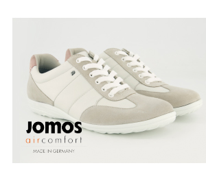 Sneaker di pelle con larghezza comfort