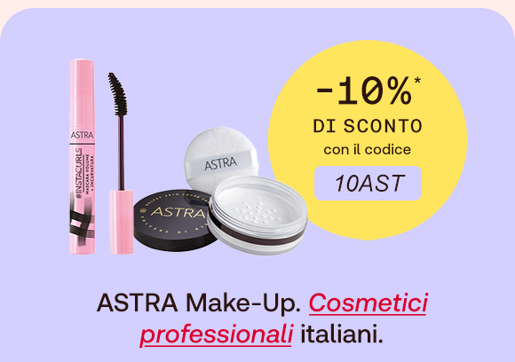 Prodotti ASTRA Make-Up su sfondo lilla: mascara rosa, cipria compatta e cipria in polvere con applicatore. A destra un bollino giallo indica: &ldquo;-10% di sconto con il codice 10AST&rdquo;. In basso il testo: &ldquo;ASTRA Make-Up. Cosmetici professionali italiani&rdquo;, con &ldquo;Cosmetici professionali&rdquo; evidenziato in rosso corsivo e sottolineato.