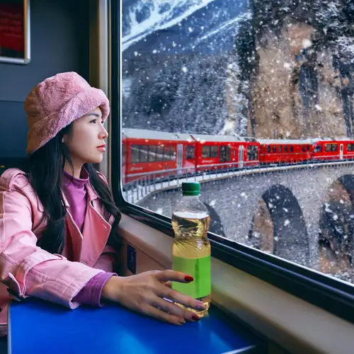 Activity image: Da Milano: gita di 1 giorno a St. Moritz e sulle Alpi con il Trenino Rosso del Bernina