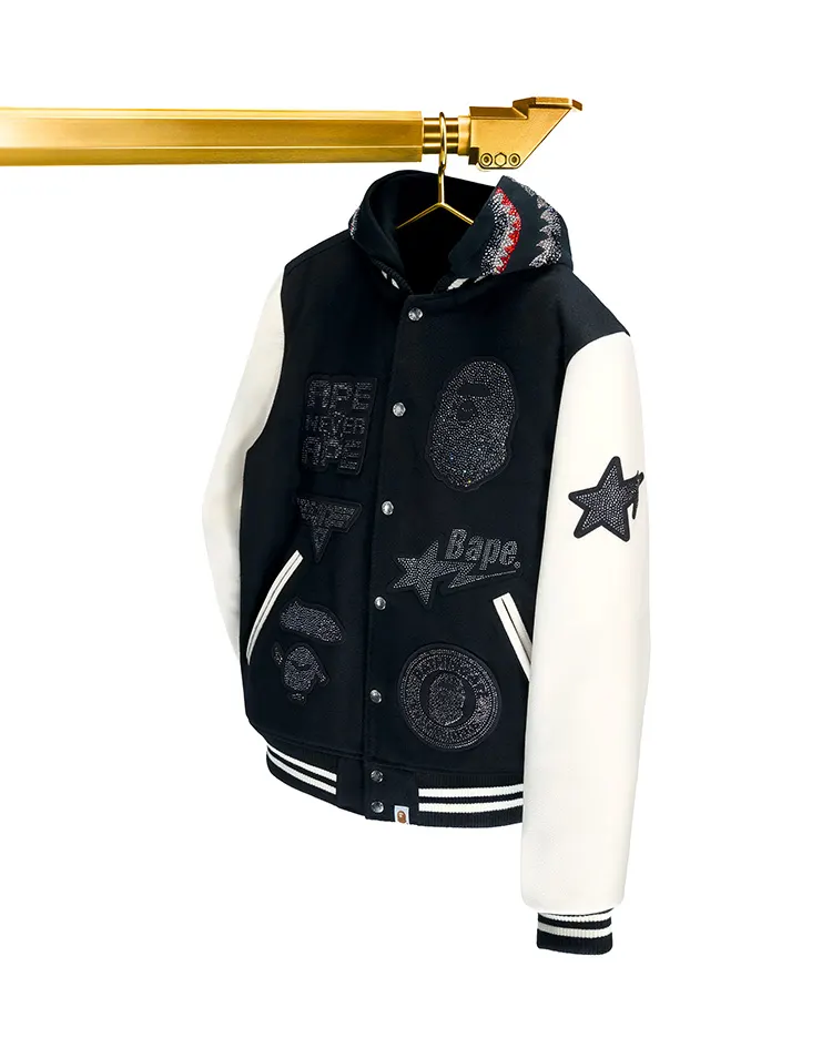 Giacca sportiva su gruccia