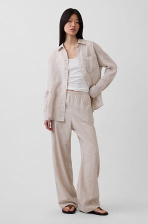 Display images to show real-time content