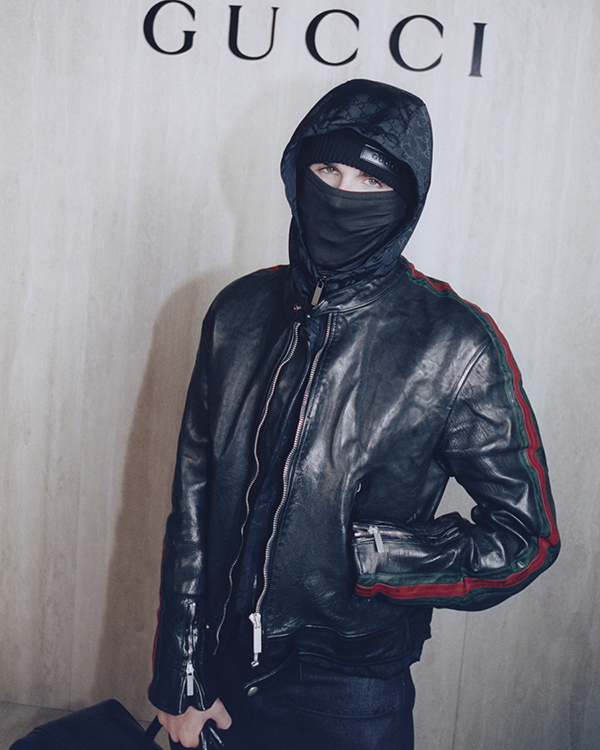 Scopri di più sul sito Web di Gucci  Scopri di più sul sito Web di Gucci 