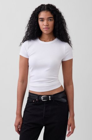 Display images to show real-time content