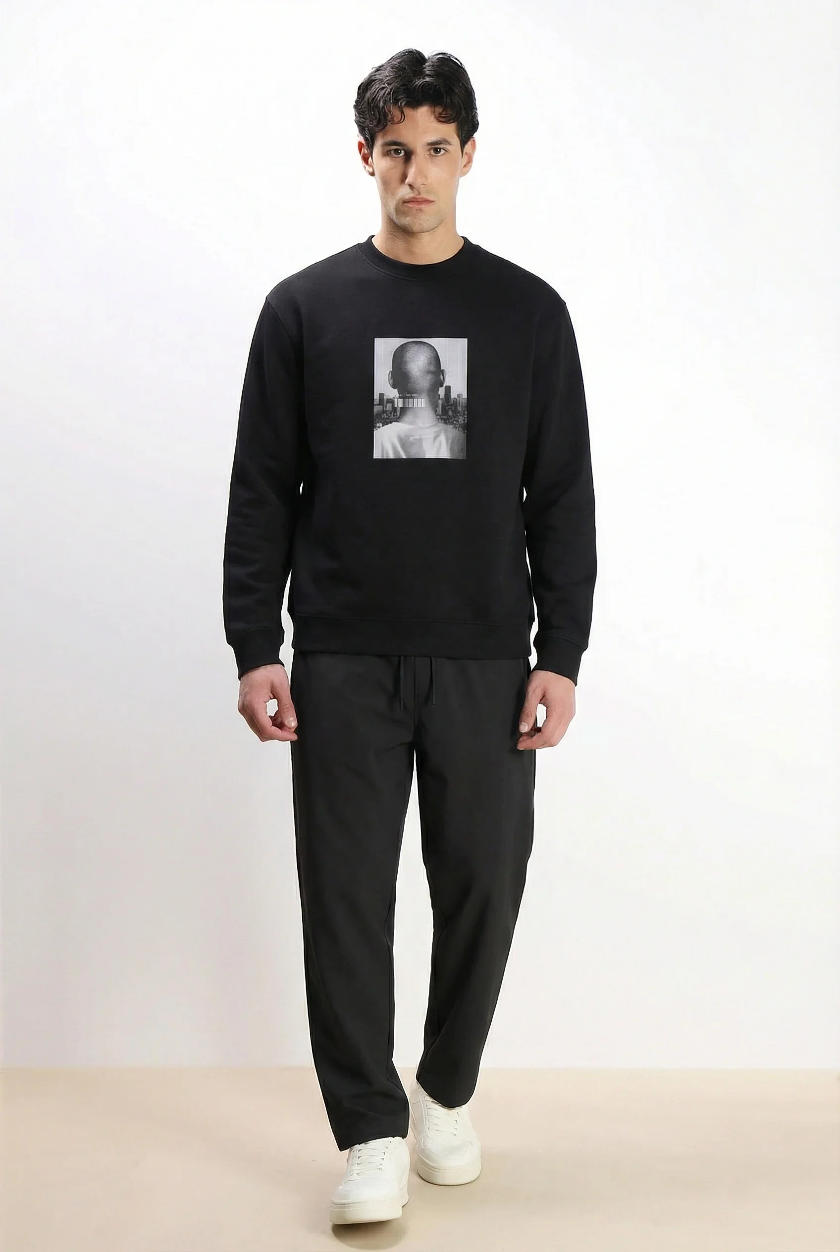 Image of FELPA GIROCOLLO CON STAMPA NERO