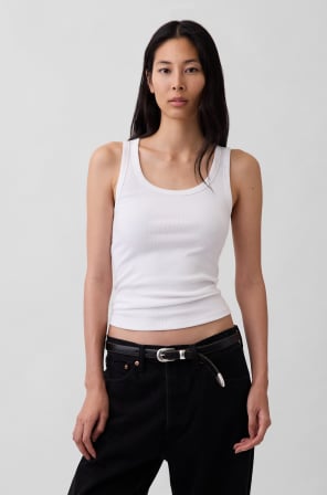 Display images to show real-time content