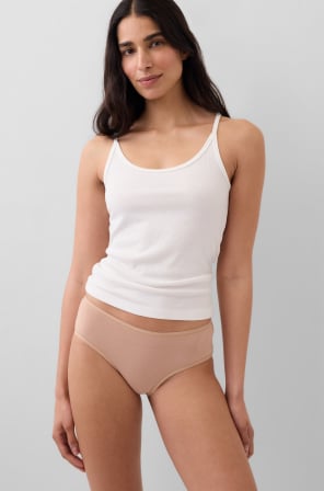 Display images to show real-time content