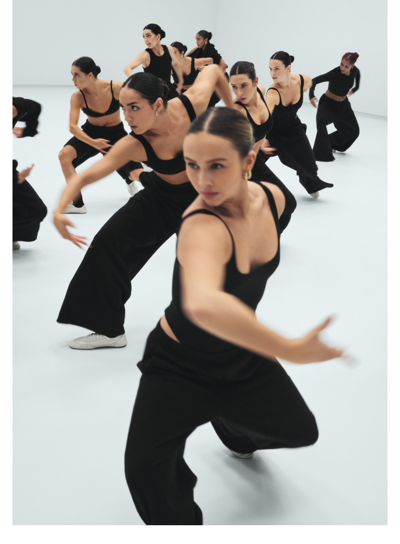 Display images to show real-time content