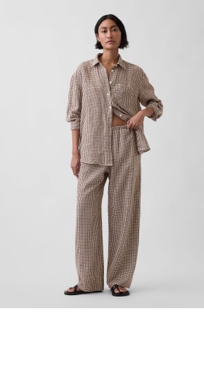 Display images to show real-time content