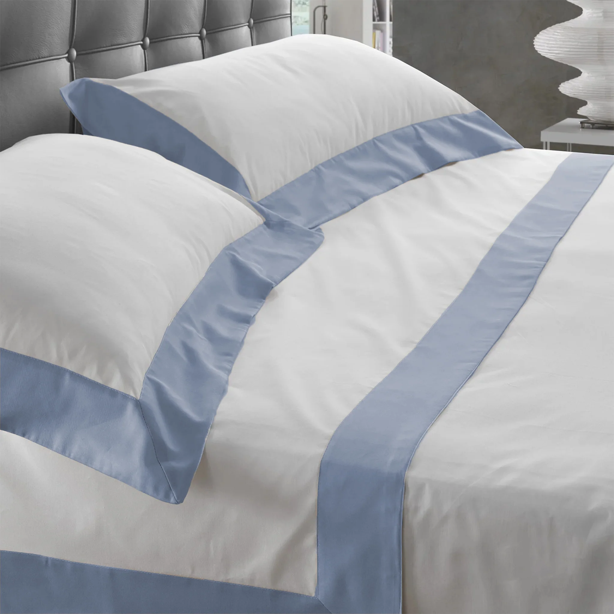 Image of Completo Lenzuola con <br>Bordo in Raso - <b>Diamante