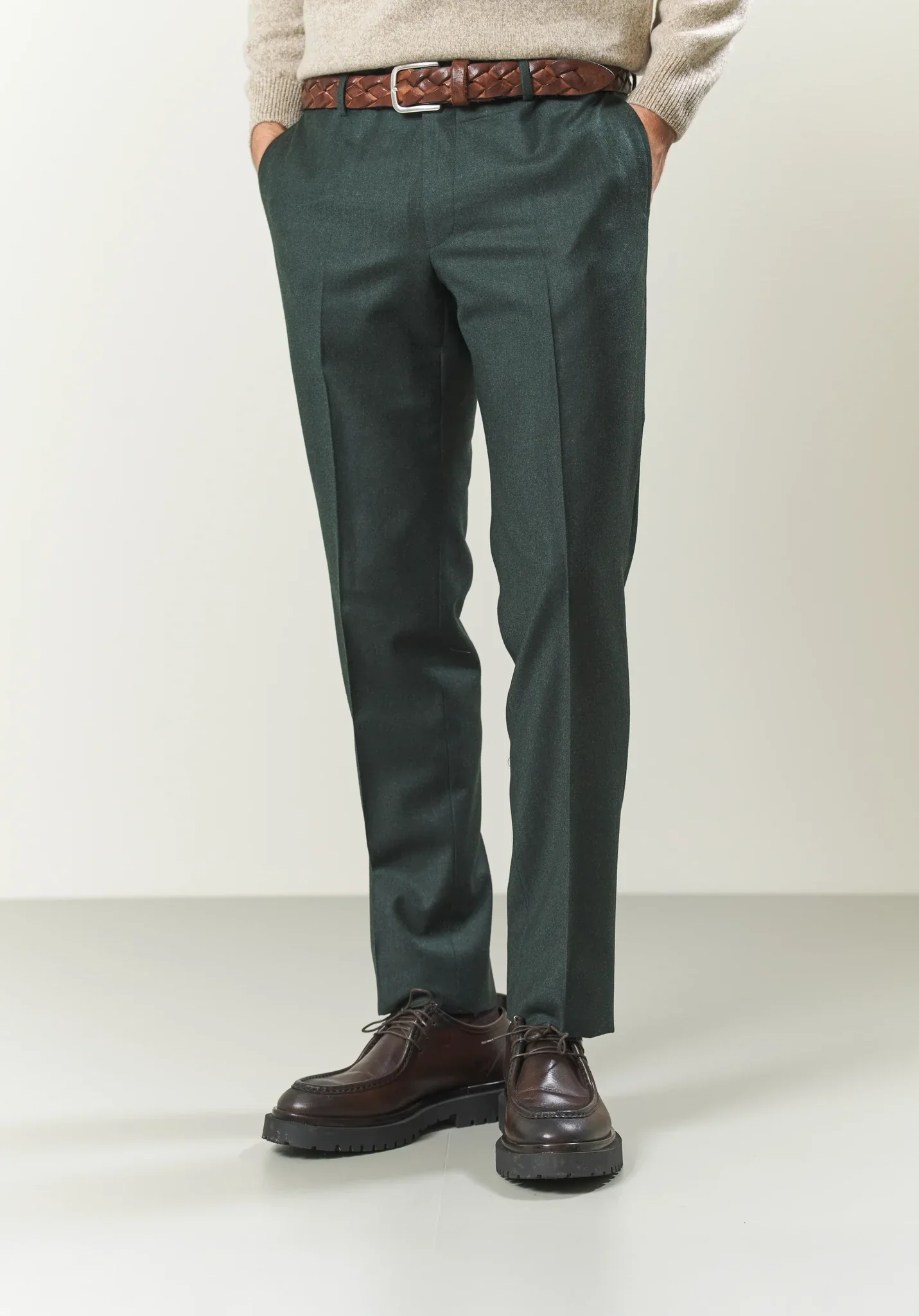 Image of Pantalone verdone flanella lana vergine custom fit