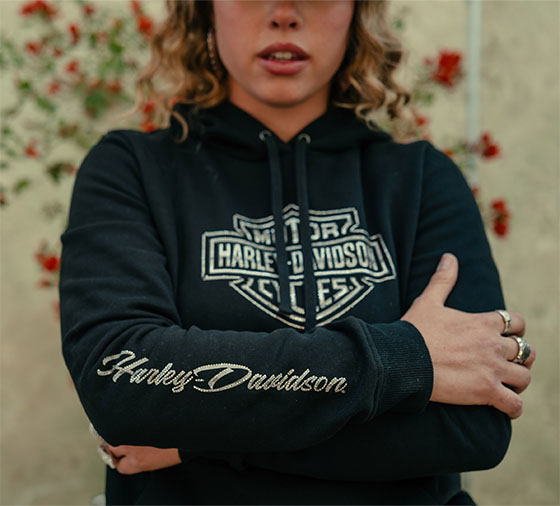 FELPA CON CAPPUCCIO ESSENTIAL BLING