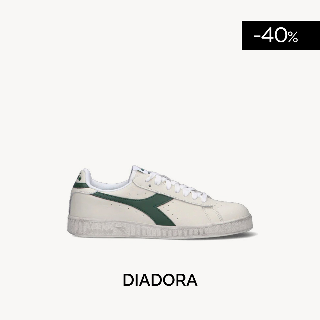 DIADORA