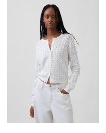 Display images to show real-time content