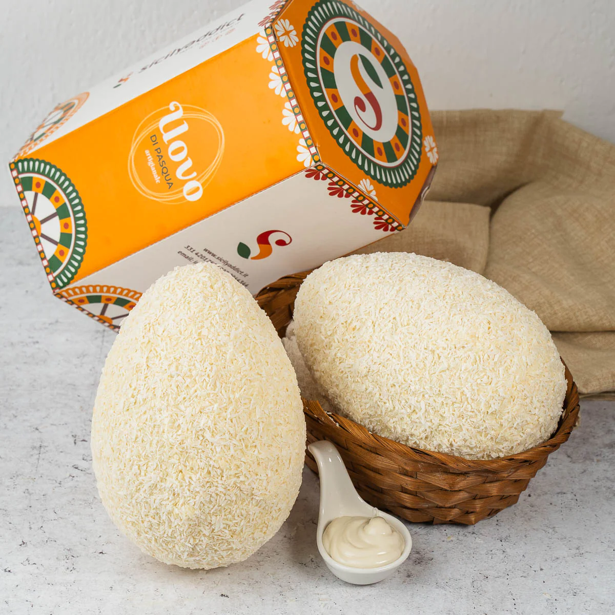 Image of Uovo di Pasqua artigianale cocco e cioccolato bianco Ciokococco 350g