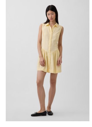 Display images to show real-time content