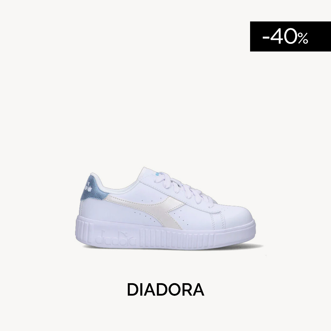 DIADORA