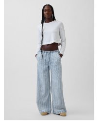 Display images to show real-time content