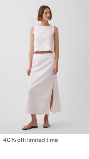 Display images to show real-time content