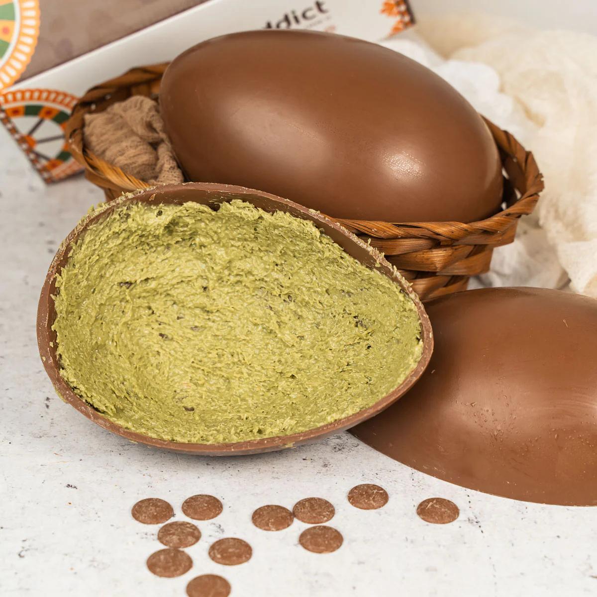 Image of Uovo di Pasqua artigianale Dubai Chocolate 450 g