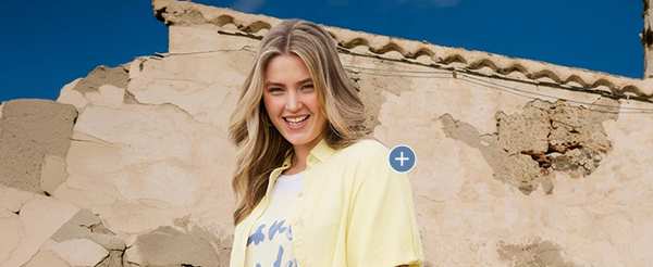 Camicetta con effetto crêpe, colletto da camicia, mezze maniche a palloncino