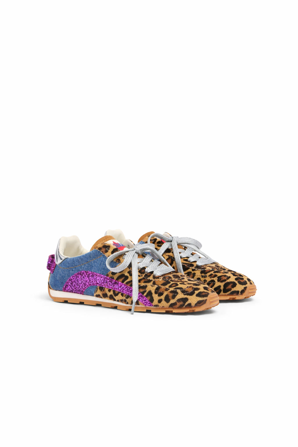 Wild2 DC-642 Sneakers