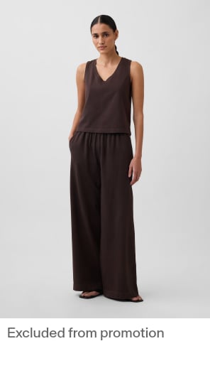 Display images to show real-time content