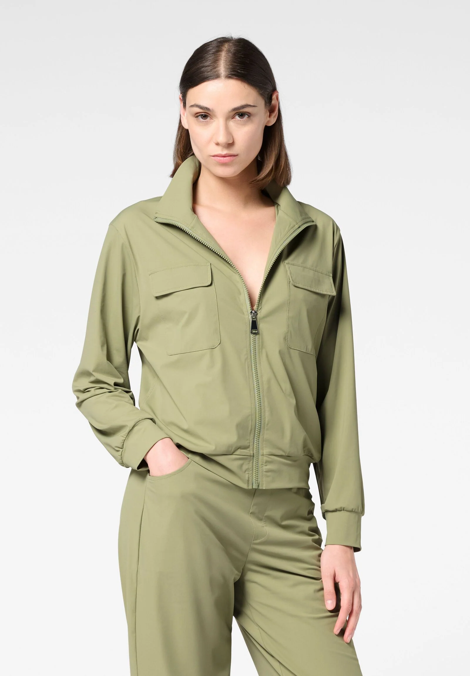 Image of Giacca Manica Lunga in Tessuto Tecnico Leggero ed Elasticizzato New Travel - Militare