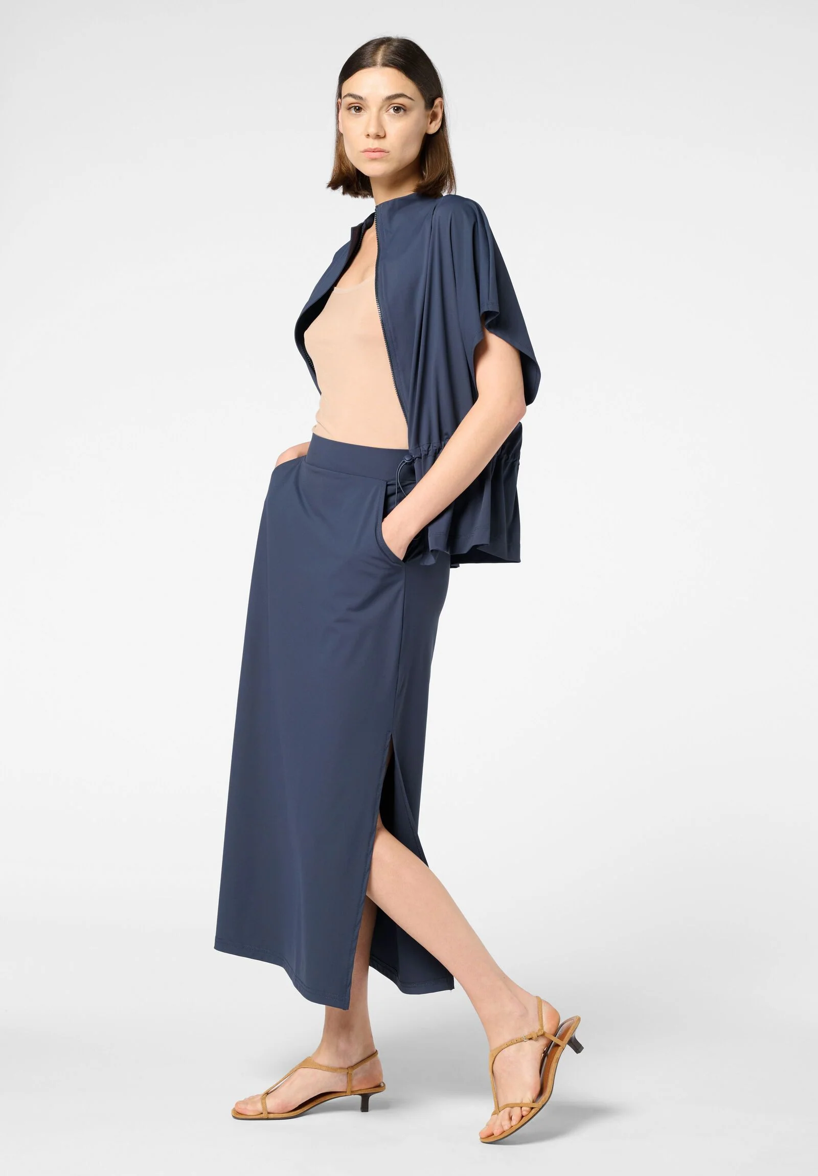 Image of Gonna in Tessuto Tecnico Leggero ed Elasticizzato New Travel - Blu