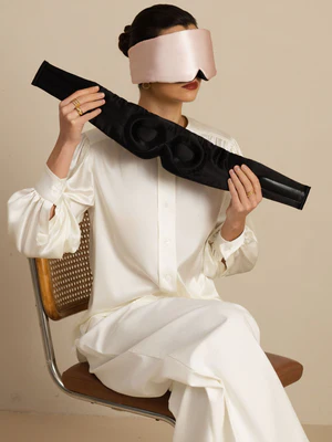 Image of Maschera Notte 3D Contornata In Seta Pura Con Chiusura In Velcro