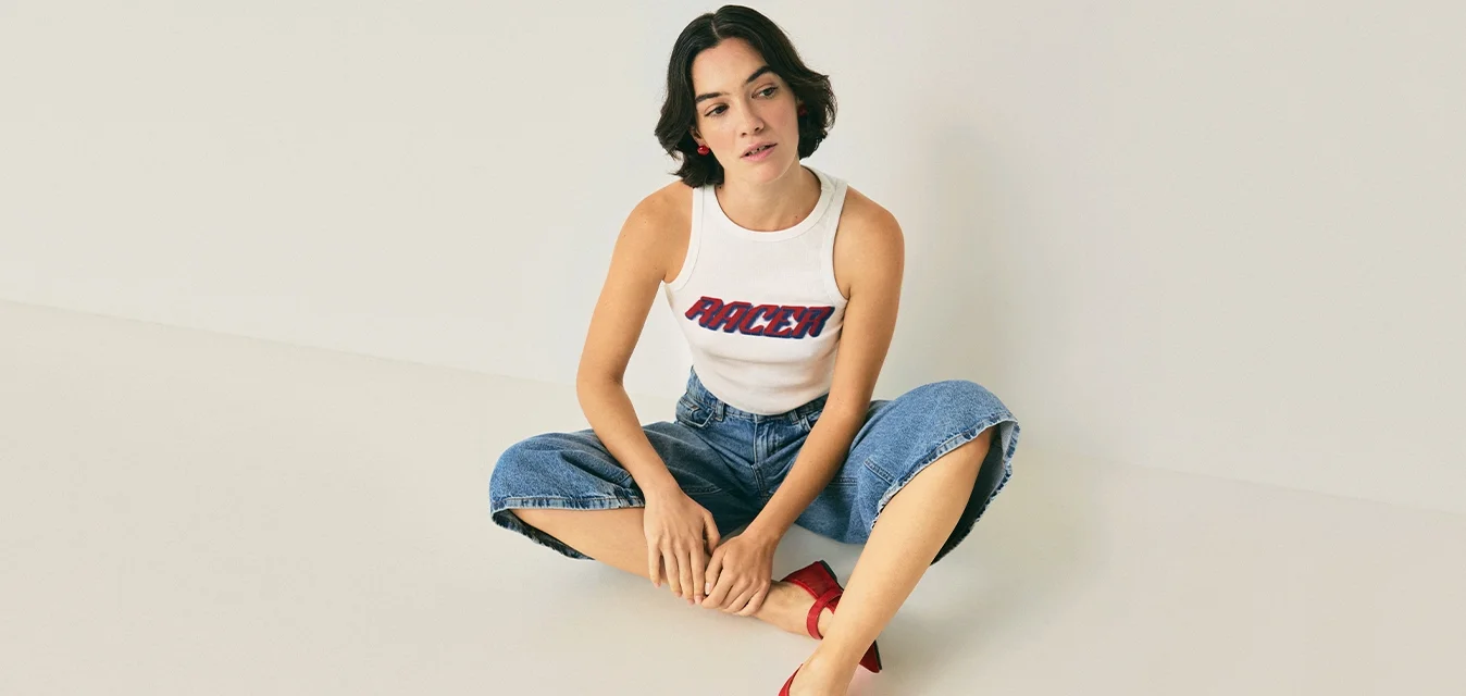 Canottiera bianca con testo 