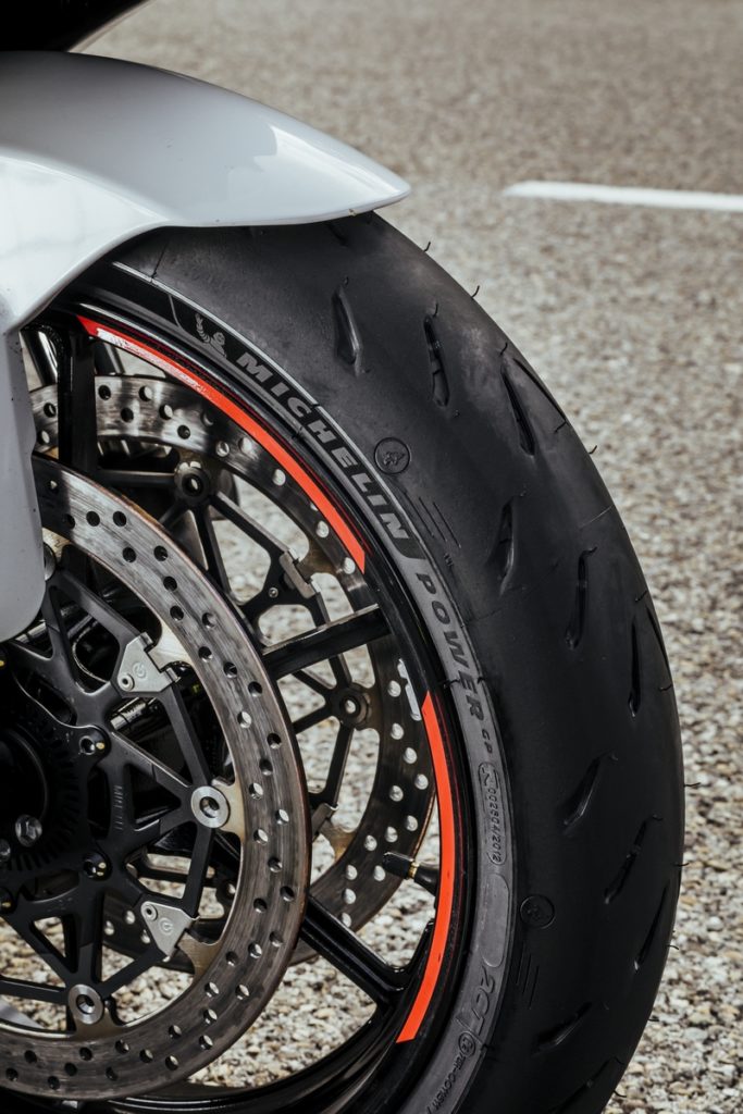 https://www.gripmoto.it/cerca-per-famiglia/michelin/power.html